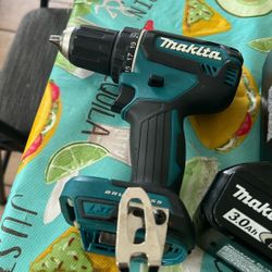Taladro Cargador Y Pila Makita