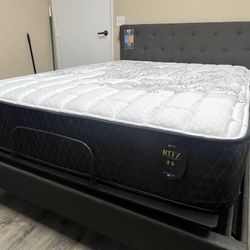 Floor Sample Queen Mattress Cooling Fabric Hybrids 