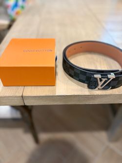 Louis Vuitton Men’s Damier Check Belt LV Logo Buckle Black/Gray Size 46 40mm