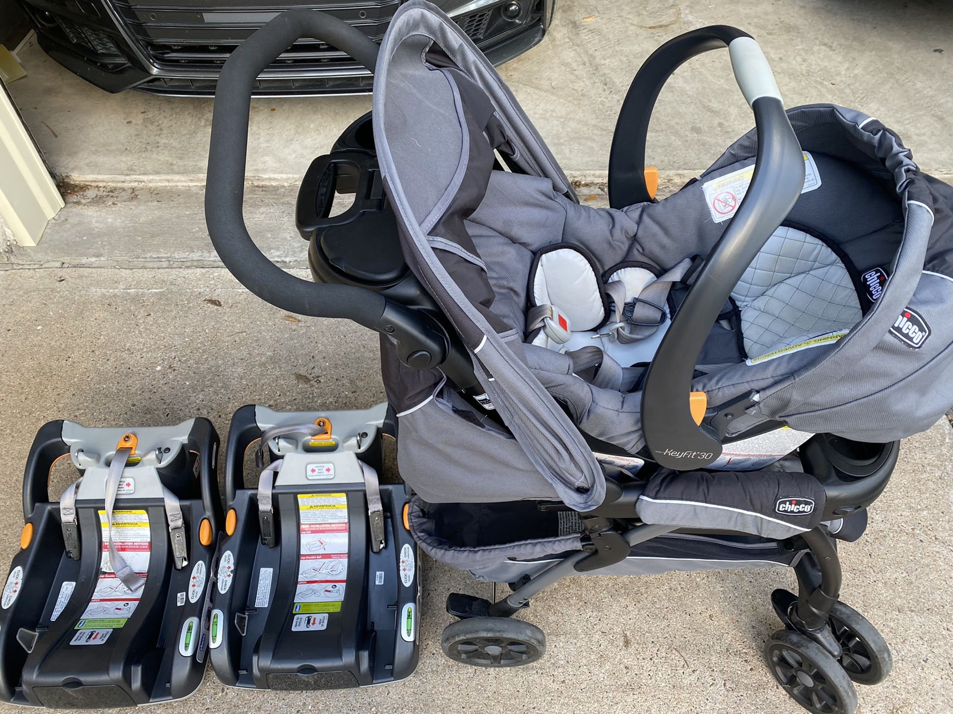 Chicco Keyfit 30 car seat with stroller and 4 bases