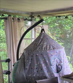 Tent swing
