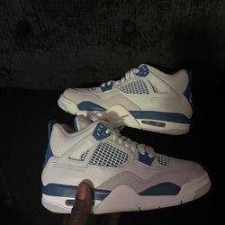 Air Jordan 4 Retro 'Military Blue' Size 5.5