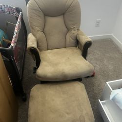 Rocking Chair W/ Ottoman 