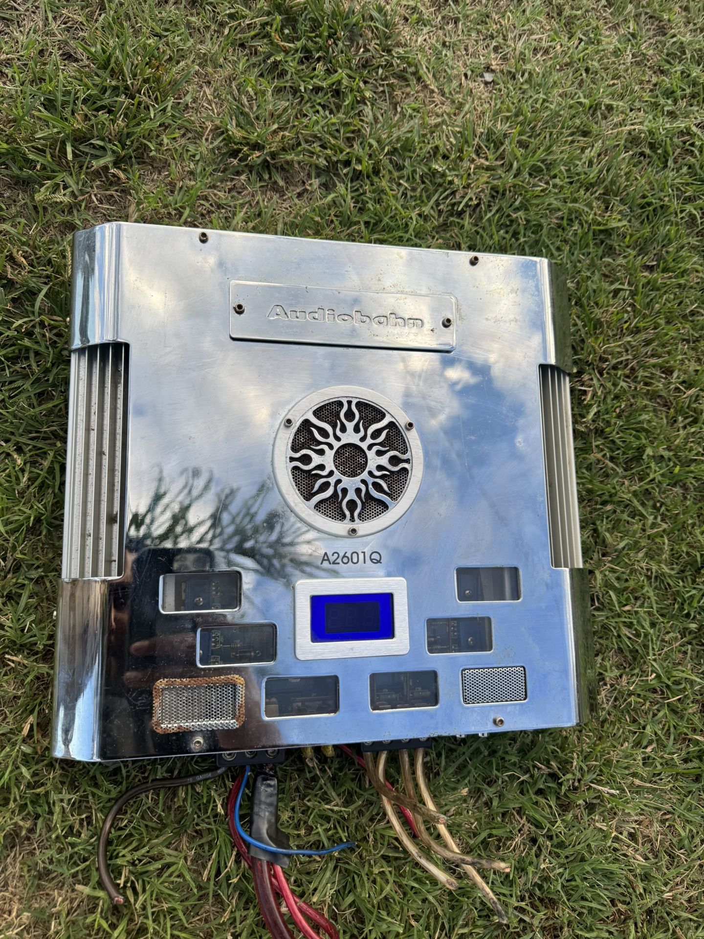 Audiobahn Amplifer