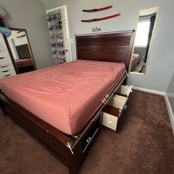 Wooden Bed Frame with Storage am mattress