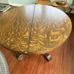 Claw Foot Round Table