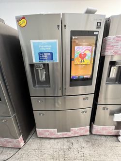 SAMSUNG FAMILY HUB FRENCH DOOR REFRIGERATOR WITH TOUCH SCREEN