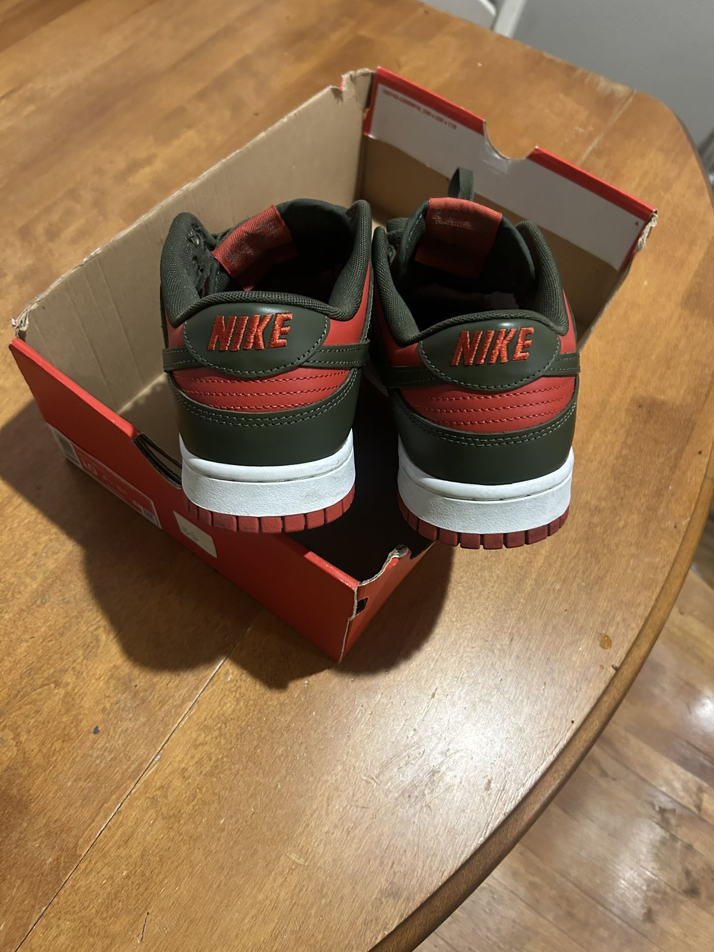 Nike Dunks 