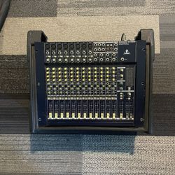 Behringer Eurorack MX 2004A