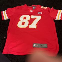 Travis Kelce, Chiefs Jersey Size large