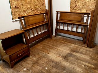 Vintage Twin Beds and Nightstand - Unique Furniture Makers