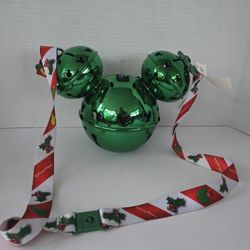 Disneyland  Disney Mickey Green  Jingle Sipper light Up 