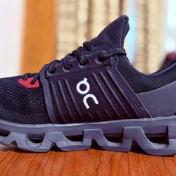 On Cloud — Red/Black — Size 12