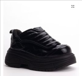 Men's Bershka Shoes (Size US 11-12)