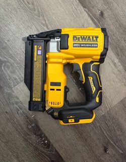 Dewalt 20v 23GA Pin Nailer