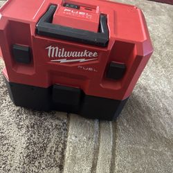 Milwaukee Vacuum 