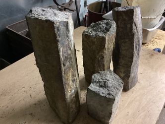 Mini basalt columns