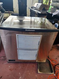 Ice machine 900 lbs in 24 horas