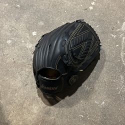 FIELD MASTER - 13" - BLACK/GOLD - RIGHT HAND THROW - FIELDING GLOVES