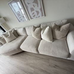 Must Go: Light Grey Couch 