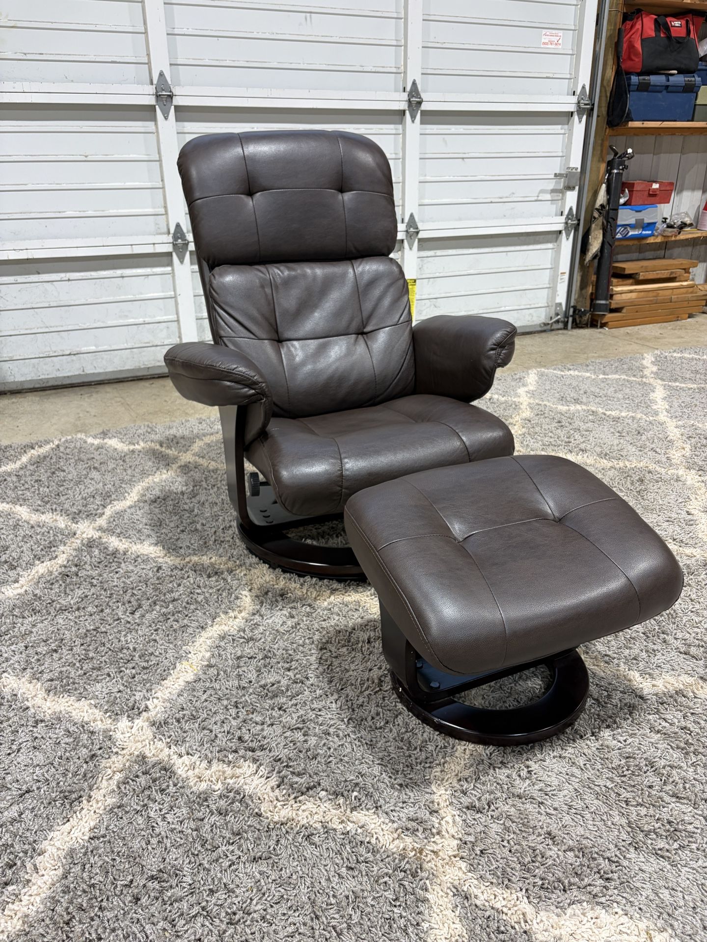 Brown Leather Recliner w/ Matching Ottoman – Clean & Comfy