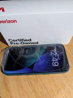 iPhone 16 pro max 256 gb Verizon only LIKE NEW refurbished