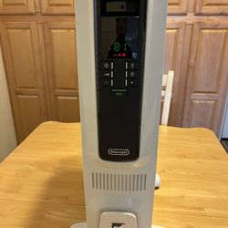 De'Longhi Dragon Digital Room Radiant Heater (Model TRDR40615EL). Works Great. Like New condition.  $189.95 New.  Quality.