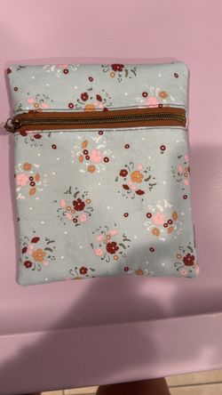 Zippered kindle sleeve