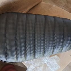 Ultra thick comfortable wide seat for e bike