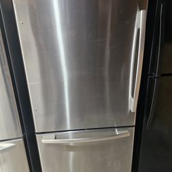 Whirlpool Stainless Steel Bottom Freezer 