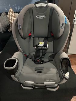 Graco Extend2Fit Car Seat – $50