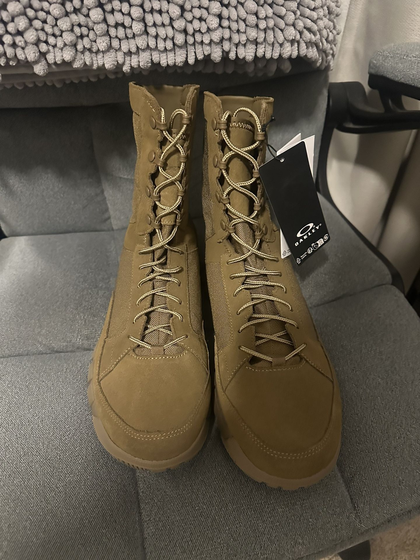 Oakley Boots Coyote Brown