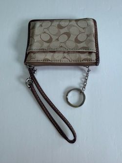 Vintage coach wallet needs a cleaning 🧼