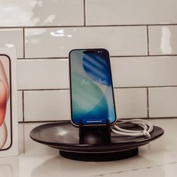 iphone 15 unlocked 128 GB pink with warranty still!