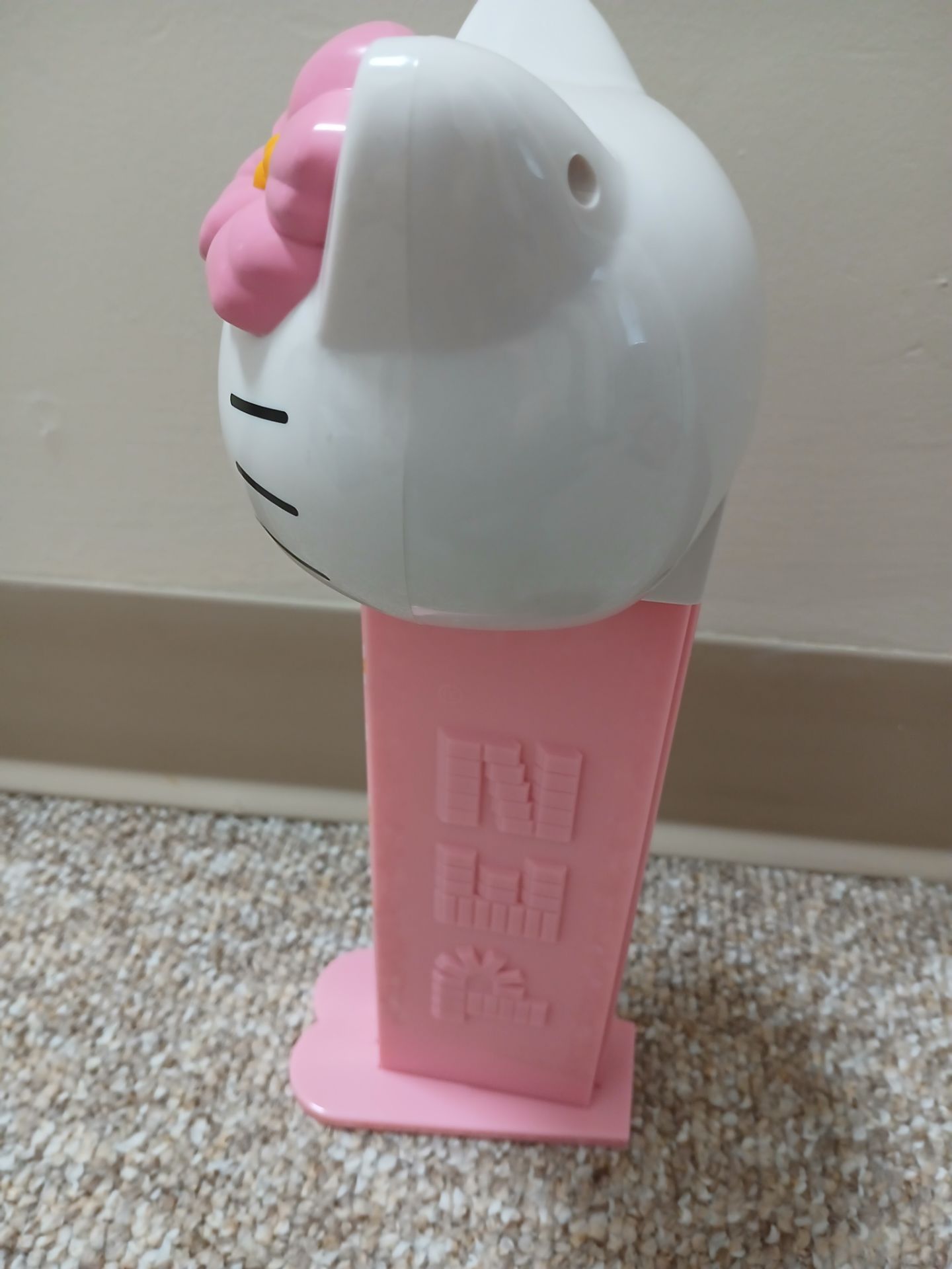 12" hello kitty PEZ dispenser