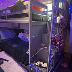 Bunk Bed With Trundle - Sleeps 3 Kiddos