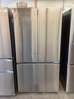 LG 36 in. 27 cu.ft. Smart Counter Depth MAX French Door Refrigerator w/ Ice Maker & Water Dispenser