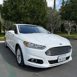 2016 Ford Fusion Energi (Plug-in Hybrid) 