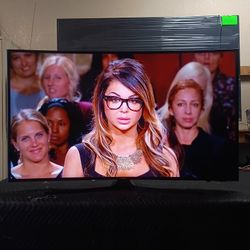 55 Inch Samsung Smart 4k Beautiful Tv Comes With Remote Control Shows Great Picture Works Perfect Guaranteed 