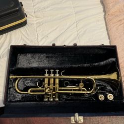 Holton Pro Trumpet 
