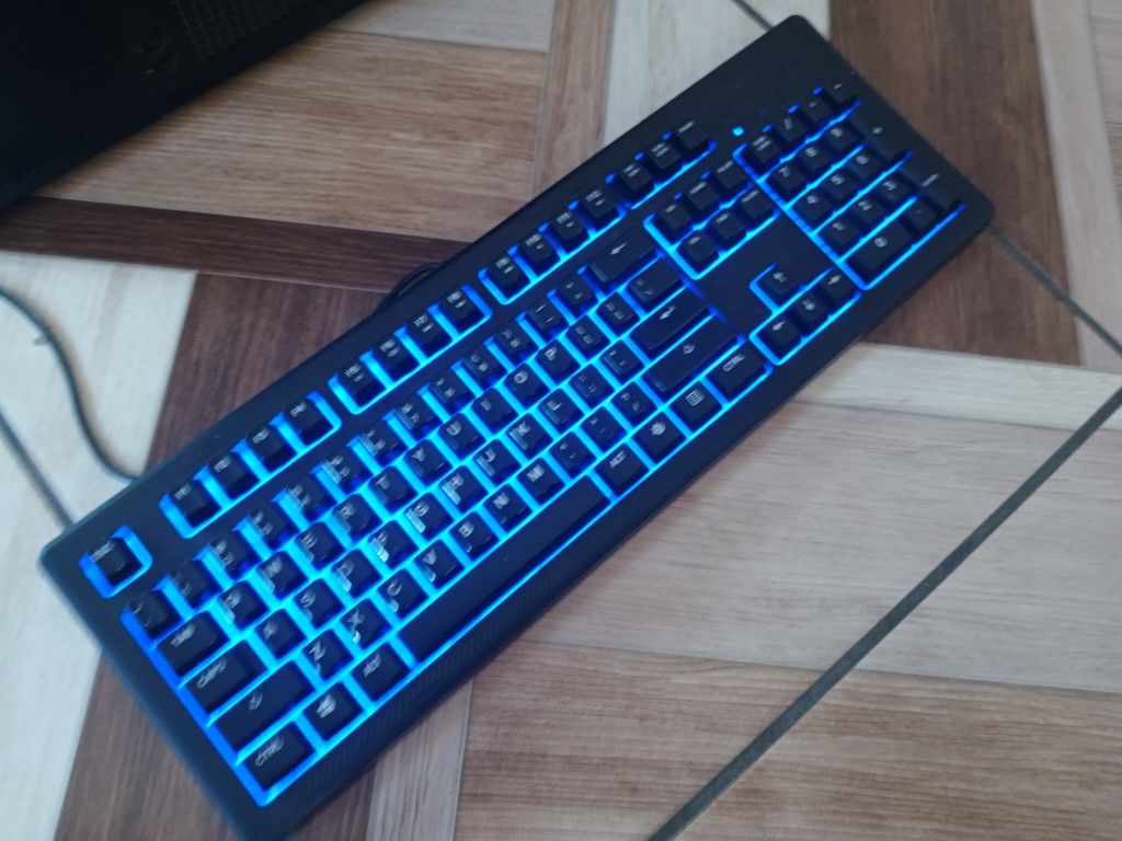 Steelseries apex 100 gaming keyboard Blue LED Backlit