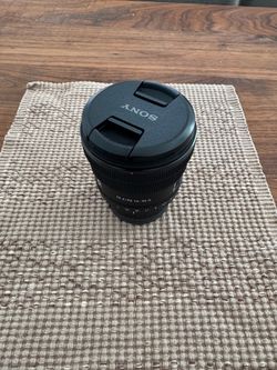 Sony lens (Sony Alpha FE PZ 16-35mm F4 G Full Frame)z