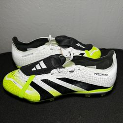 Adidas Predator League Fold-Over Tongue Soccer Cleats Sizes available: 8, 8.5, 9, 10