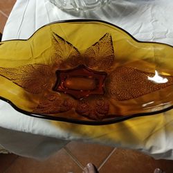 Vintage Amber Oval Bowl With Heart Leaf Pattern