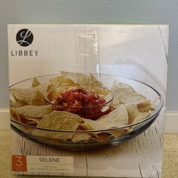 Brand New “Selene” Glass Chip N Dip Set