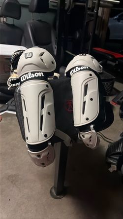 Baseball playing equipment