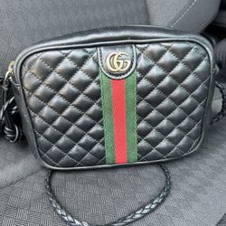 gucci 💯 real mini crossbody