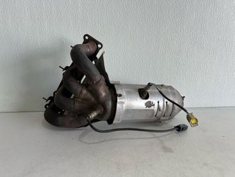 (6215) 15-18 Jeep Renegade 2.4l Exhaust Manifold 2015 2016 2017 2018