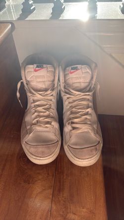 Nike Blazer Mid 77 size 10