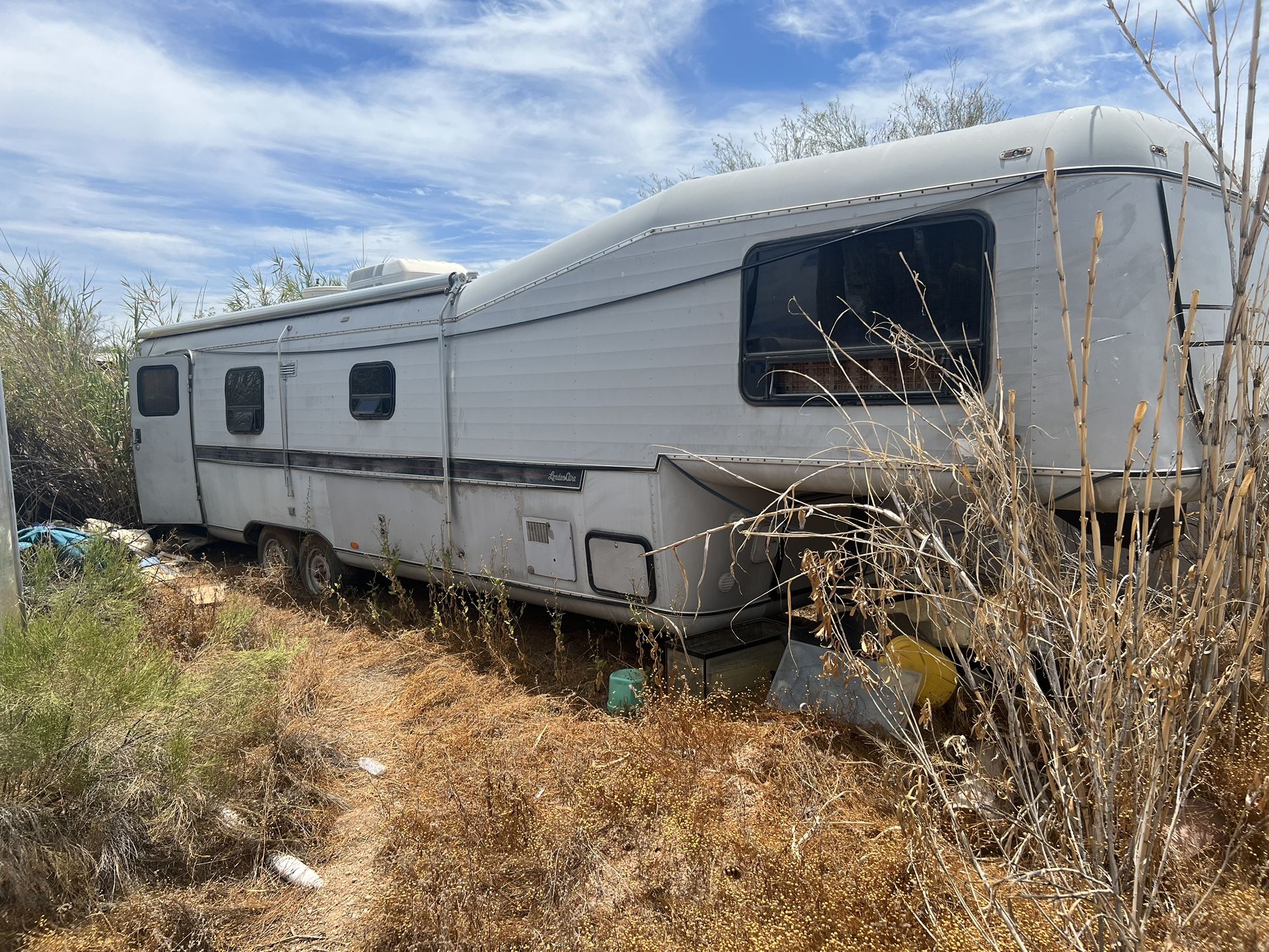 London Aire 5th Wheel